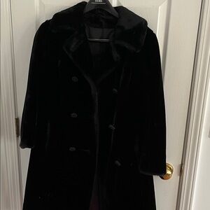 Vintage EUC-like new-Borgazia Elegant Black Faux Fur Coat-3/4 length